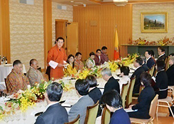 (photo) Luncheon hosted by the Speaker of the House of Representatives and President of the House of Councillors