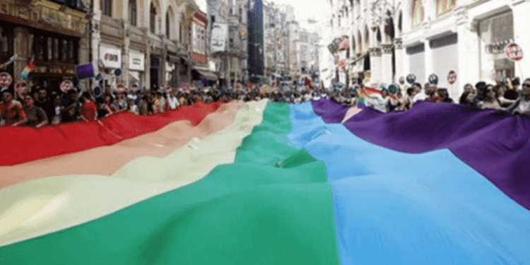 End hate speech and targeted attacks against LGBTI people in Turkey