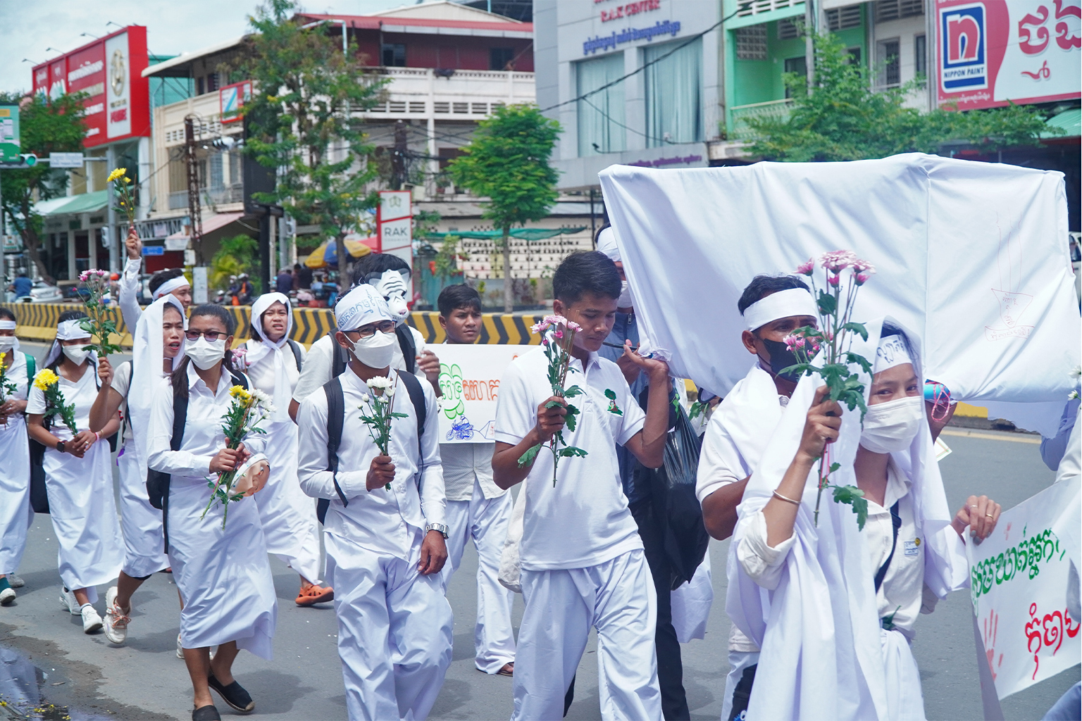 Right Livelihood’s activists on a protest march. 