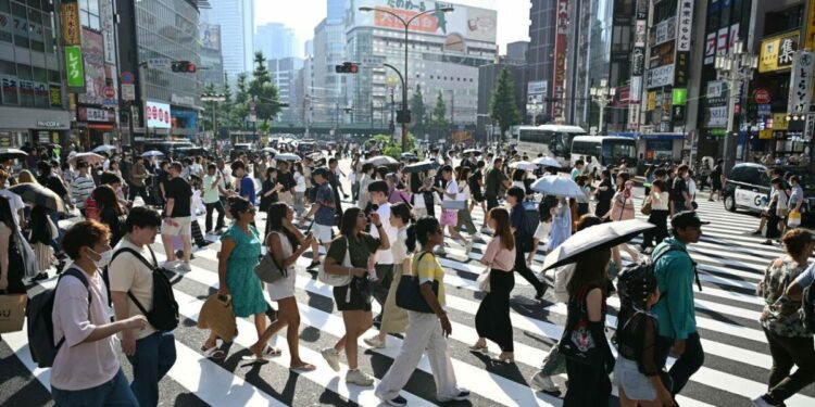 Japan's foreign resident population exceeds 3 million for first time