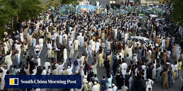 Pakistan Islamist party begins protests against increase in electricity bills