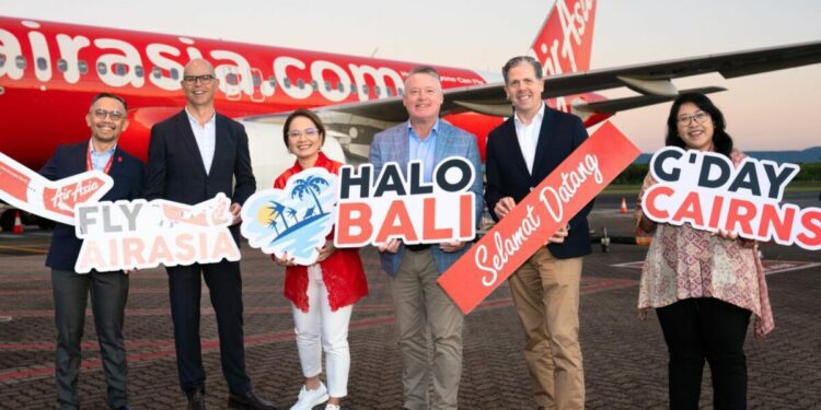 Touch down: AirAsia A320 lands in Cairns for the first time