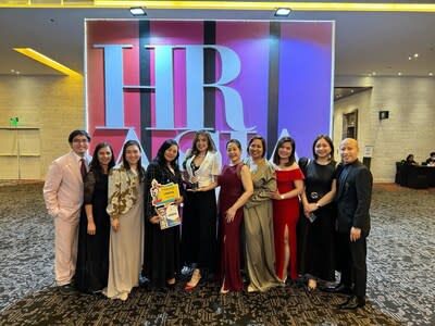 USANA Philippines Team with Their HR Asia Award 