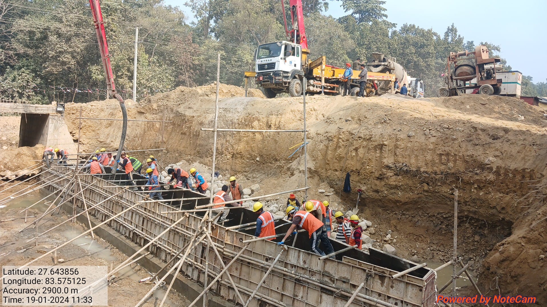 Construction laborers at work on the Narayanghat-Butwal road section.Image courtesy of Narayanghat Butwal SASEC Road Improvement Project- NB02/ Facebook