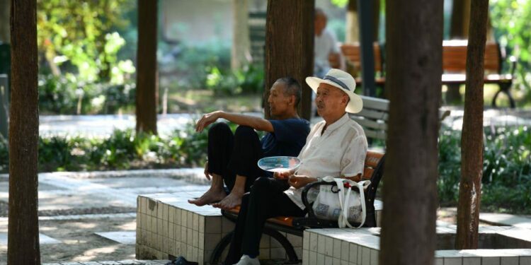 China to Raise Retirement Age to Address Declining Workforce