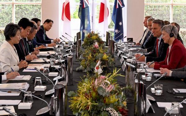 Japan boosts ties with Australia amid regional threats