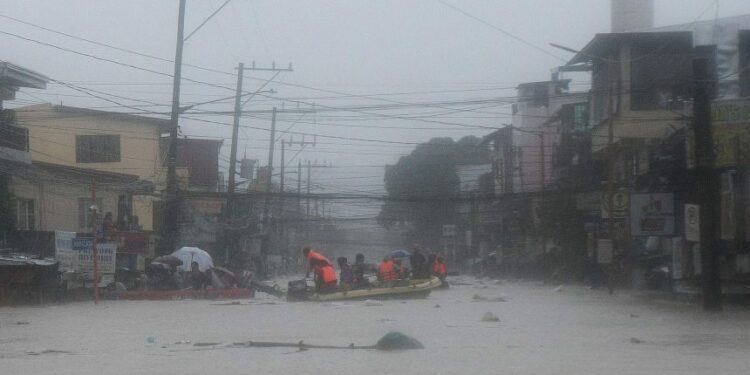 Philippines shuts schools in Manila, cancels flights due to storm