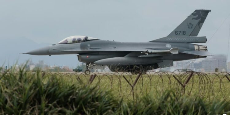 Taiwan grounds Mirage fighter jet fleet after crash at sea