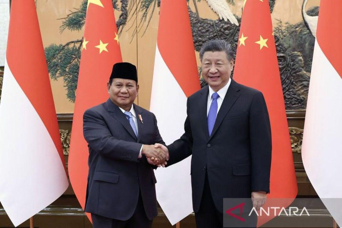 Diplomatic Engagement : Multilateral Roles In Shaping Geopolitics 