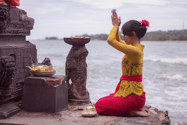 Hindu Festival at Nepal Temple Draws Large Crowds Amid Celebration and Controversy