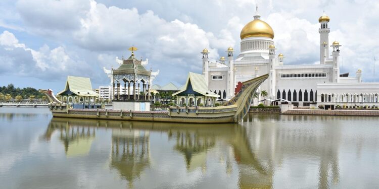 MoFA receives credentials copy from new Ambassador of Brunei Darussalam – وزارة الخارجية الإماراتية