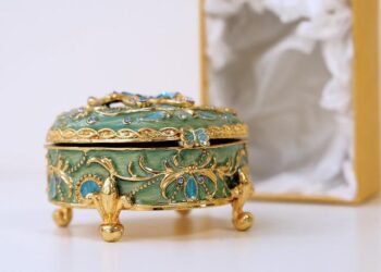 Ancient Sarmatian Treasures, Including 370 Grams of Gold Bracelet, and Burial Sites Discovered in Kazakhstan’s Atyrau Region – arkeonews
