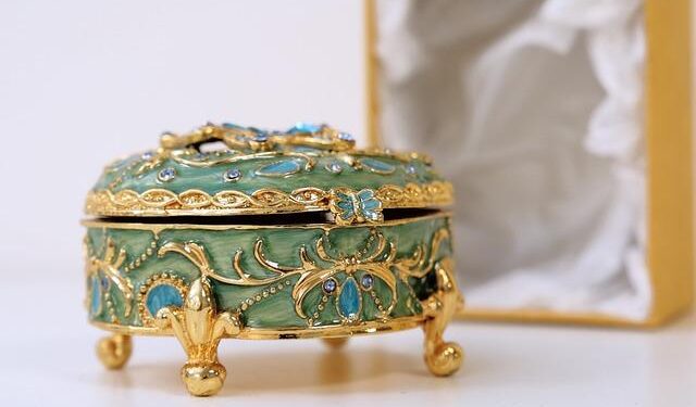 Ancient Sarmatian Treasures, Including 370 Grams of Gold Bracelet, and Burial Sites Discovered in Kazakhstan’s Atyrau Region – arkeonews