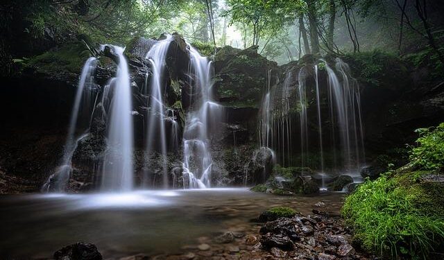 I Walked Japan’s Kiso Valley and It Felt Like Stepping Into a Woodblock Print – Travel + Leisure