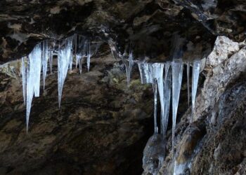 Paleolithic Rockshelter Discovered in Tajikistan: Soii Havzak – Sci.News