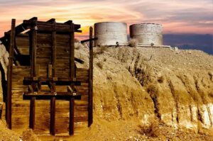 Pakistan hits gold mine, literally; Rs 80,000-crore reserve discovered in Indus river bed – Firstpost