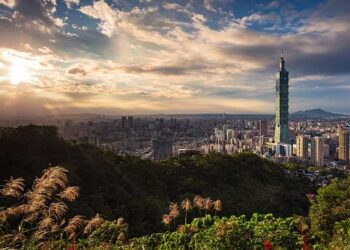 ‘Chips on the table’: Taiwan pushes for closer US ties as China threat looms – Financial Times