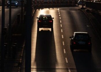 Japan’s Nissan tests driverless vehicles in city streets filled with cars and people – Yahoo