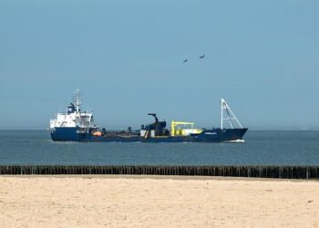 Crew Members Of Dredger Found Guilty In Singapore’s Worst Oil Spill In A Decade – Marine Insight