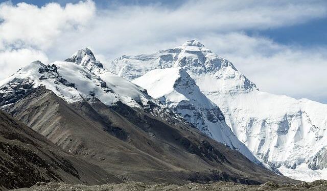 Mount Everest’s new Sherpas? Drones will now do the heavy lifting – Business Standard