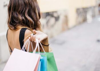 Woman Duped Into Buying Fake IPhone In Singapore – Evrim Ağacı