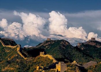 China balances cautiously between Russia and North Korea – East Asia Forum