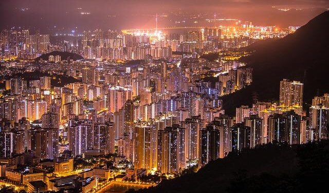 Hong Kong markets fall over 2% as U.S. economic uncertainties linger, other Asia markets mixed – CNBC