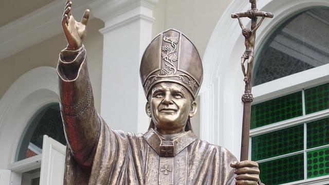 Pope Francis' ‌visit to East Timor sparks ​controversy - ⁤DW ​(English)