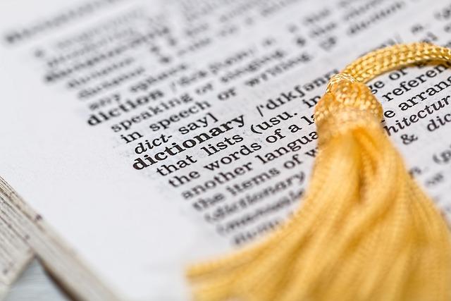   Addressing Financial Literacy Gaps Amid Modern Shopping Trends 