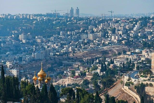 Community and Support Networks for Israelis in Cyprus