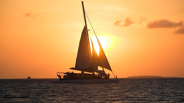 Adventurous Activities to ⁢Experience at⁤ These Stunning Coastal Destinations