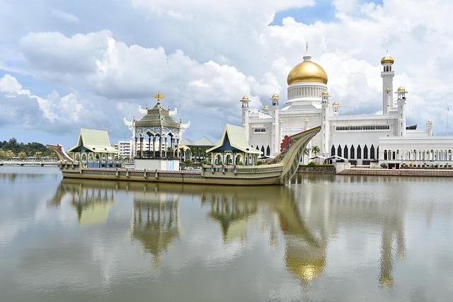 Chinese ambassador to Brunei Darussalam Xiao Jianguo Meets with⁣ Vice Chairman and Chief Executive of BOCHK - mfa.gov.cn