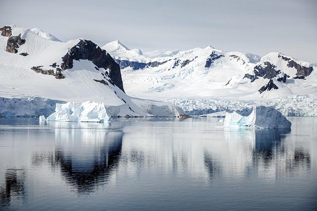 Antarctica and the Galápagos Islands: Unique Ecosystems Captivating High-End Tourists