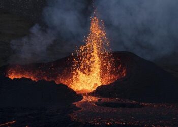 Kanlaon Volcano erupts in the Philippines, spewing thick ash plumes – USA Today