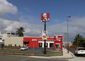 After Bangladesh, Huge Mob Attacks KFC Outlet In Pakistan, 10 Arrested – NDTV