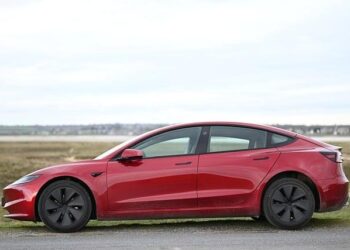 Tesla stock moves lower as EV maker pulls US-made cars from China, adds cheaper Cybertruck trim in US – Yahoo Finance