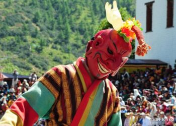 Experiencing Bhutan’s ancient and wondrous traditions – CBS News