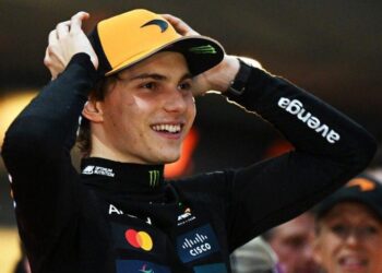 FP2: Piastri leads Norris as McLaren dominate second practice in Bahrain – Formula 1