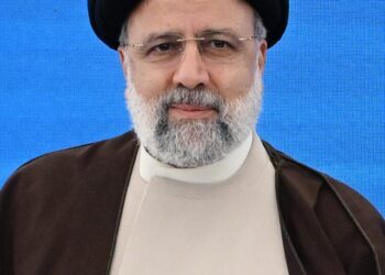 Iran’s president heads for Qatar as Iran’s army trains with Oman – Foundation for Defense of Democracies