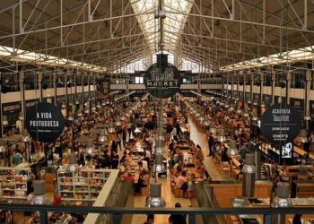 A Huge Food Hall With Eight Restaurants From Japan Is Opening in West Hollywood – Eater LA