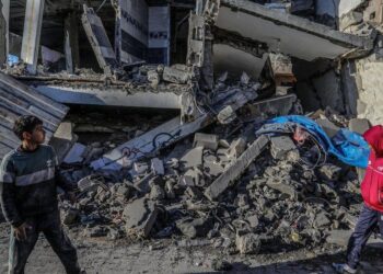 New Israel-Gaza ceasefire plan proposed, Hamas source says – BBC