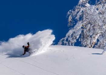 2026 is Your Last Chance to Ski or Snowboard in Japan Before Big Changes Come for Tourists – SnowBrains