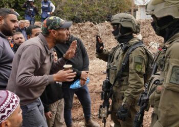 Israeli army threatens attacks on ‘Syria if violence against Druze does not end’ – Middle East Eye