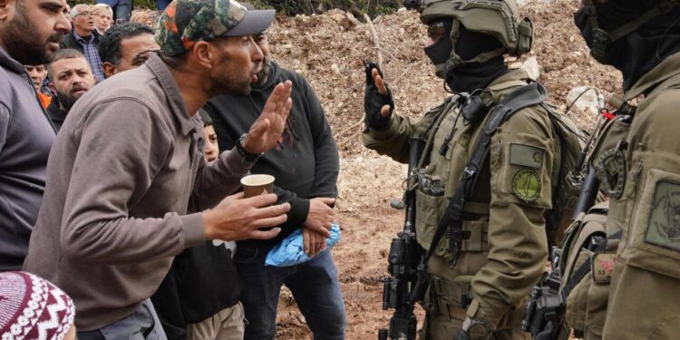 Israeli army threatens attacks on ‘Syria if violence against Druze does not end’ – Middle East Eye