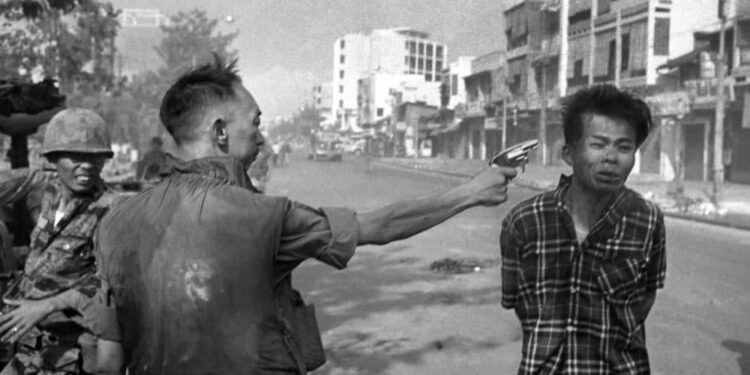 How Photography From the Vietnam War Changed America – The New York Times