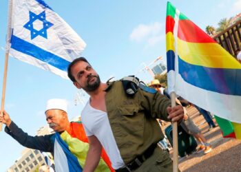 Hundreds Of Druze Flee Damascus Suburbs For IDF-controlled Areas – i24NEWS