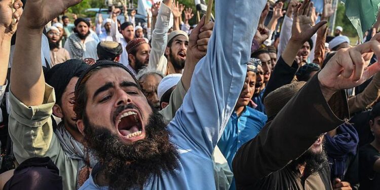 Just how bad can the India-Pakistan crisis get? – vox.com