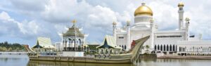 Brunei Darussalam’s Crown Prince Escorts Prabowo from Hotel to Nurul Iman Palace – Tempo.co English