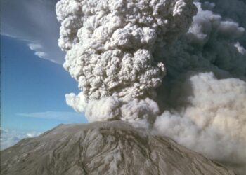 Explosive eruption at Philippines volcano caught on video as cities report hearing rumbling sounds, ashfall – FOX Weather