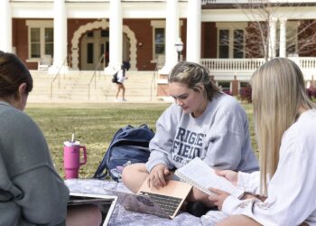 Georgia college student detained by ICE after mistaken traffic stop should self-deport, DHS says – ABC News